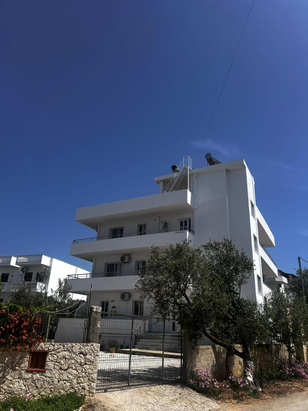 Near The Sea Apartments Nano Ksamil Exterior photo